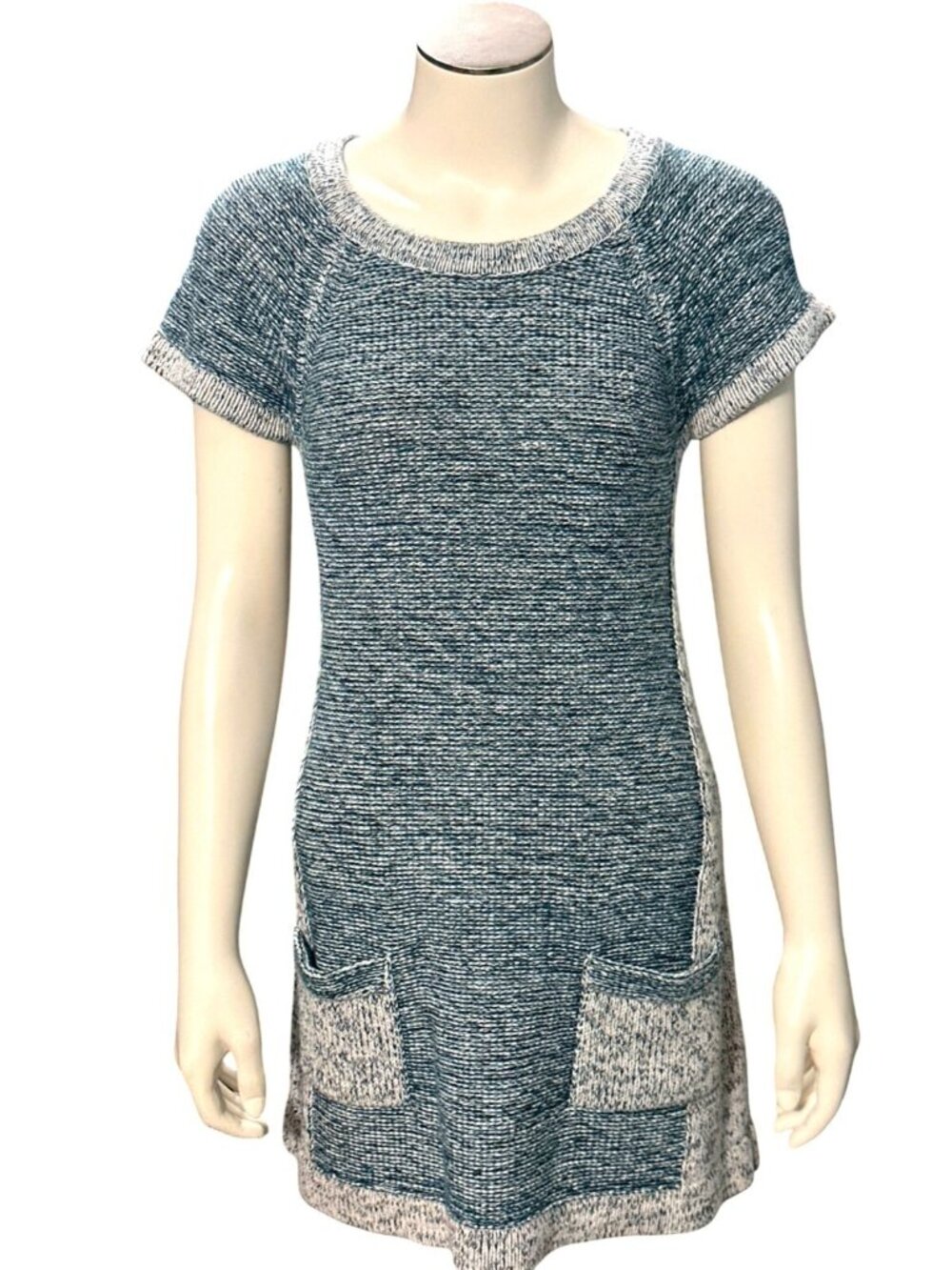 Blue White Large Knit Raglan Sweater Dress Short Sleeve Two Tone Pockets Casual
